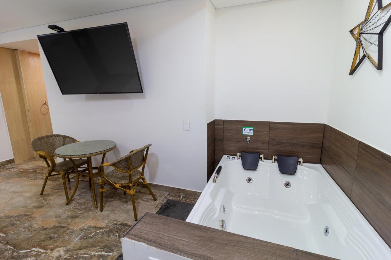 Hotel 0Asis De La Colina Boutique Girardot Buitenkant foto